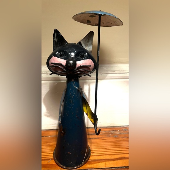 Vintage MCM Metal Cat w/ Umbrella Folk Art Sculpture Recycled Oil Can an… - Picture 1 of 11